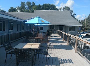 minnesota/minnesota-driftless-area/restaurant/shattuck-s-hub-supper-club