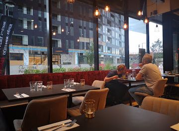 canada/montreal/griffintown/restaurant/kuto-comptoir-a-tartares-griffintown