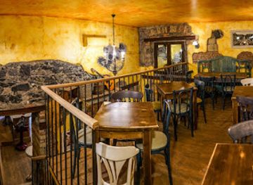 italy/herculaneum/restaurant/pappamonte