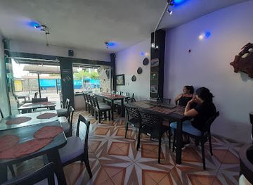 ecuador/galapagos-islands/restaurant/mi-tierra