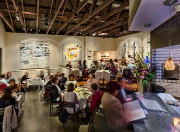 california/petaluma/restaurant/cafe-la-haye