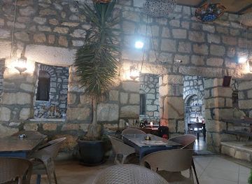 jordan/madaba/restaurant/rokn-al-mokhtar
