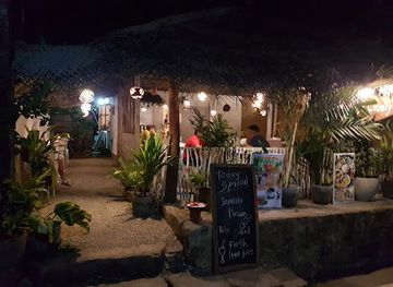 sri-lanka/mirissa/restaurant/creepy-and-cute