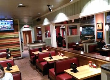 connecticut/new-britain/restaurant/chili-s-grill-bar