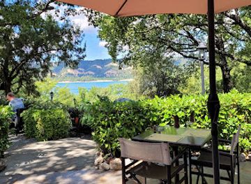 france/gorges-du-verdon/restaurant/restaurant-le-cote-lac