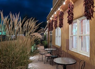 new-mexico/turquoise-trail/restaurant/la-choza-restaurant