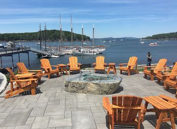 maine/acadia-national-park/restaurant/the-terrace-grille