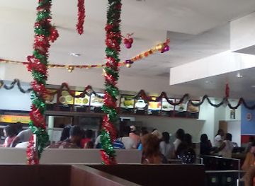 jamaica/savanna-la-mar/restaurant/juici-patties