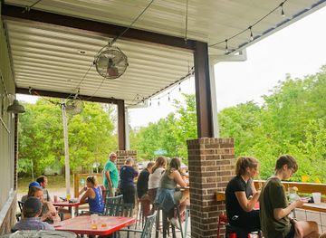 arkansas/fayetteville/restaurant/nomads-trailside