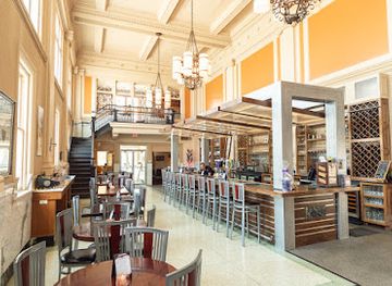 ohio/firelands/restaurant/the-vault-wine-bar
