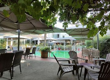 france/marais-poitevin/restaurant/restaurant-le-carre-d-eau