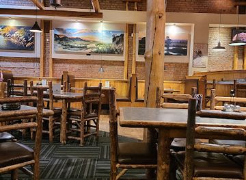 montana/gallatin-canyon/restaurant/mackenzie-river-pizza-co