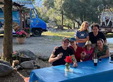 california/sequoia-national-park/restaurant/tony-s-taverna-on-wheels