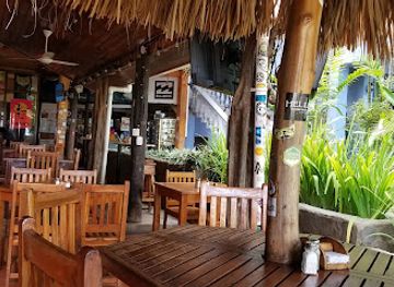 costa-rica/tamarindo/restaurant/eat-at-joe-s
