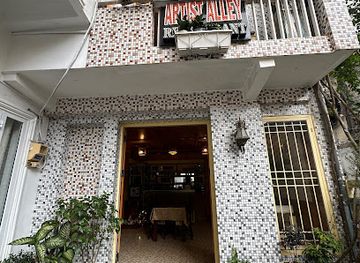 vietnam/dalat/da-lat-center/restaurant/artist-alley-restaurant