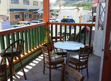 saint-vincent-and-the-grenadines/saint-patrick/restaurant/vee-jay-s-restaurant-bar
