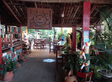 honduras/copan-ruinas/restaurant/churrasqueria-momo-s