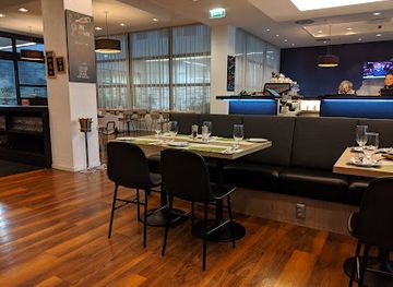 czechia/north-moravia/restaurant/oleo-pazzo-mediterranean-bistro