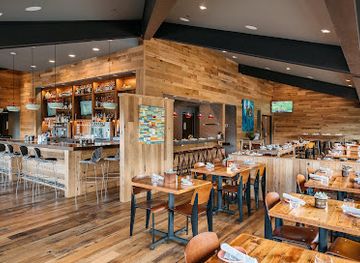 utah/park-city/restaurant/versante-hearth-bar