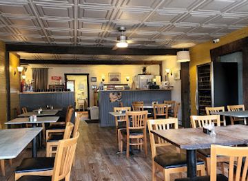 west-virginia/canaan-valley/restaurant/milo-s-cafe-and-restaurant