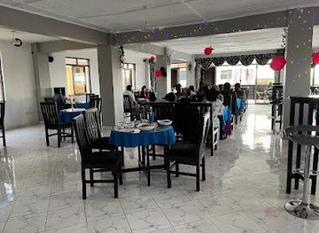 uganda/entebbe/restaurant/ma-s-top-view-restaurant-bar