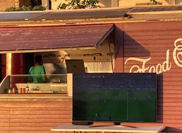 mayotte/chiconi/restaurant/food-trailer-chez-jumeaux