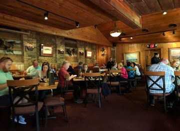north-carolina/great-smoky-mountains/restaurant/the-peddler-steakhouse