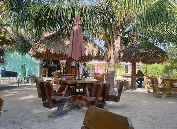 belize/cockscomb-basin-wildlife-sanctuary/restaurant/tipsy-lobster-seafood-grill