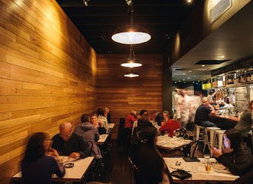 australia/canberra/braddon/restaurant/italian-and-sons