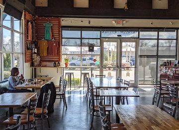 virginia/suffolk/restaurant/decent-people-taproom