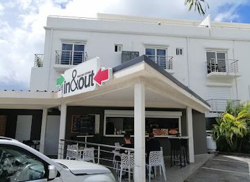 sint-maarten/lowlands/restaurant/in-out