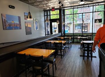 illinois/champaign/restaurant/shawarma-joint