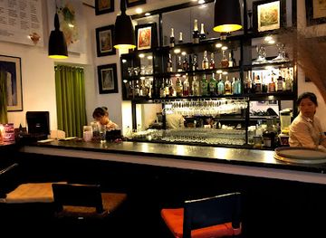 vietnam/hanoi/dong-da-district/restaurant/la-badiane