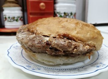 serbia/pomoravlje/restaurant/divlji-kesten