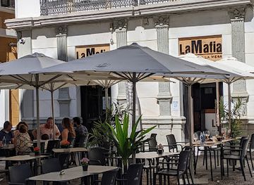 spain/cadiz/san-juan/restaurant/la-mafia-se-sienta-a-la-mesa