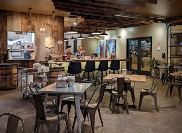 utah/canyonlands/restaurant/spitfire-smokehouse-taps
