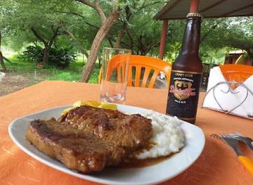 bolivia/gran-chaco/restaurant/la-vina-restaurante