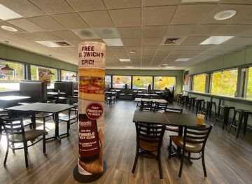 new-hampshire/laconia/restaurant/d-angelo-grilled-sandwiches