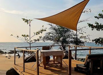 sierra-leone/bonthe/restaurant/old-turtle-bay-beach-resort