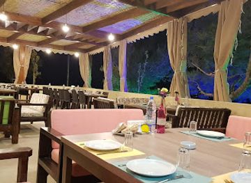 lebanon/kadisha-valley/restaurant/warda-international-lebanese-cuisine