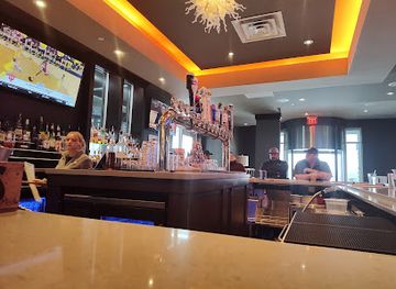 iowa/davenport/restaurant/the-j-bar-davenport