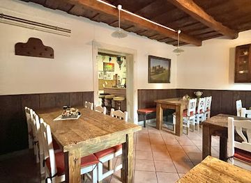 hungary/matra-mountains/restaurant/paradi-kisvendeglo