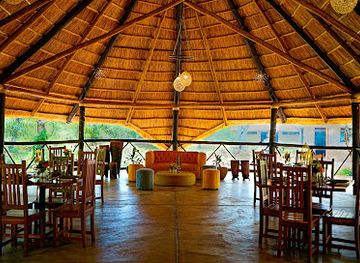 zimbabwe/mana-pools-national-park/restaurant/house-of-zulu