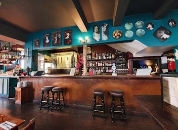 united-kingdom/bristol/bristol-city-centre/restaurant/four-wise-monkeys