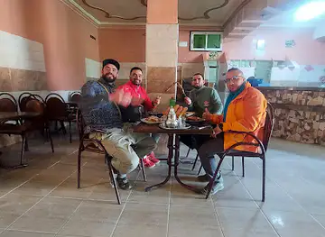 Café Restaurant AL Akhaouaine
