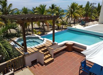 honduras/tela/restaurant/hotel-restaurante-cesar-mariscos