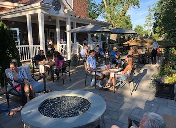 massachusetts/south-shore/restaurant/cheever-tavern