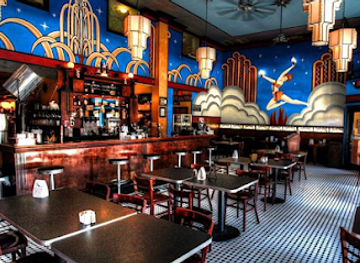 missouri/st-louis/restaurant/the-fountain-on-locust