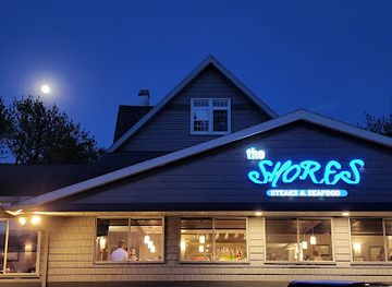 wisconsin/eastern-ridges-and-lowlands/restaurant/the-shores-of-fox-lake