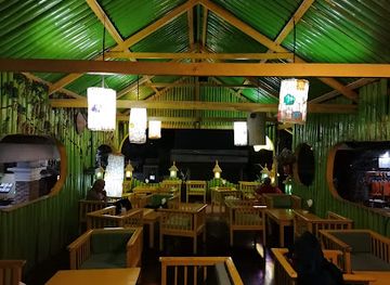 myanmar-burma/inle-lake/restaurant/inle-palace-restaurant-cocktail-bar-cafe